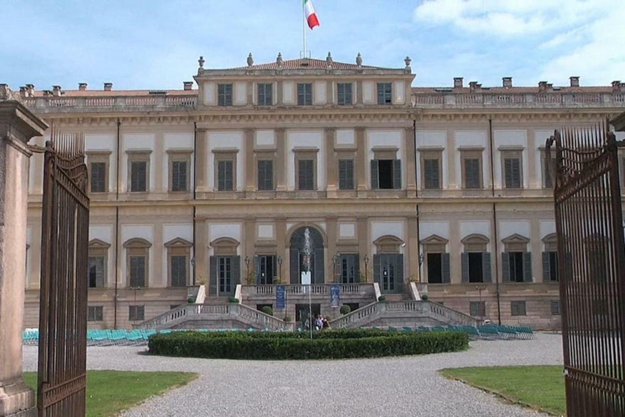 Appartamento Ampio E Indipendente Con Vista Giardino Paderno d'Adda Экстерьер фото